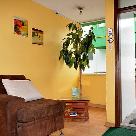 Hostal Terra 2 - El Condado Quito Dış mekan fotoğraf