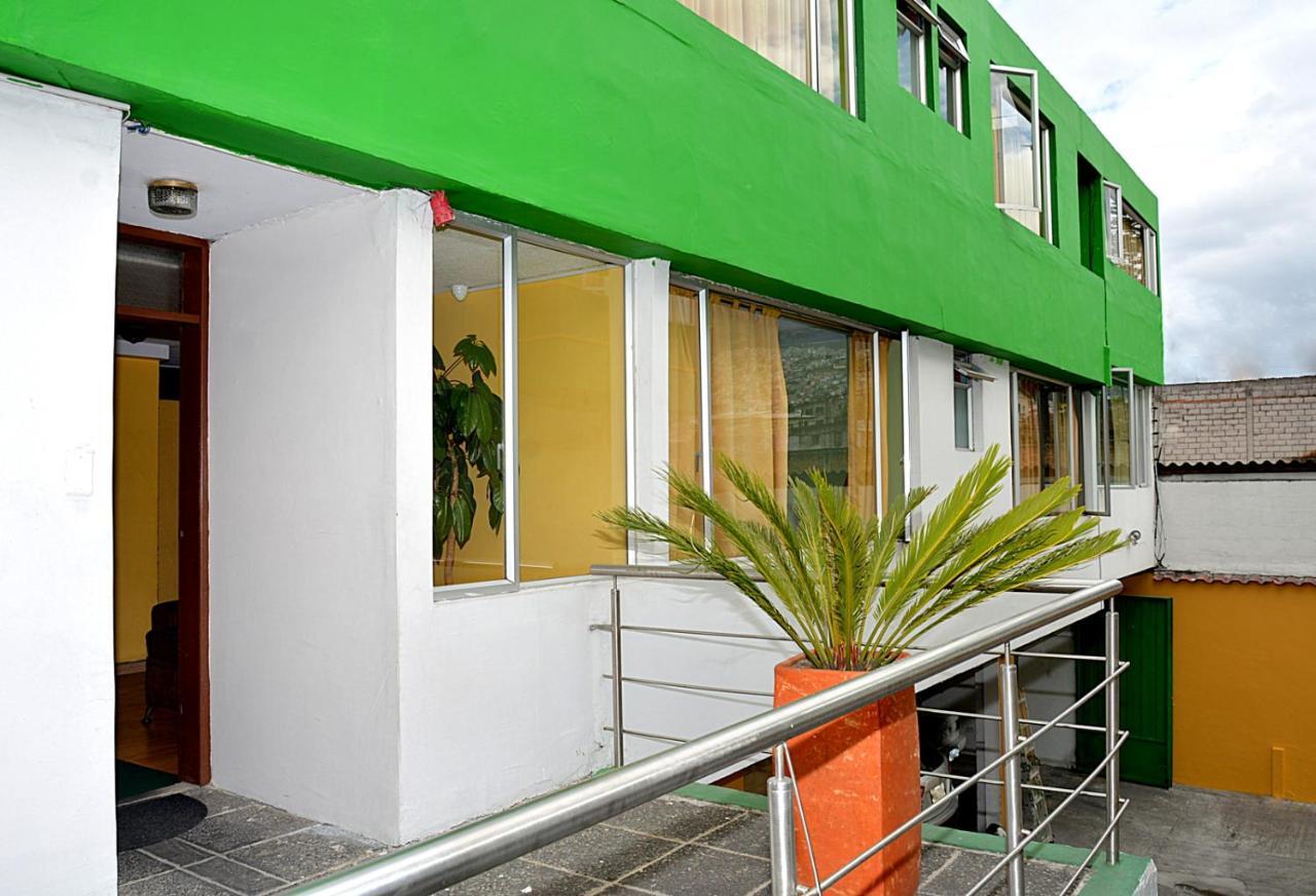 Hostal Terra 2 - El Condado Quito Dış mekan fotoğraf